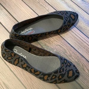 Sketchers Air-cooled Memory Foam